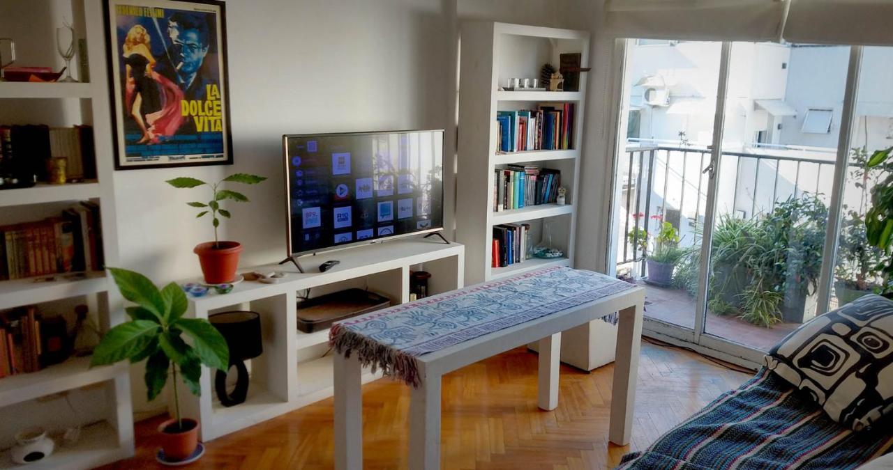 Depto 2 Ambientes Muy Luminoso Con Wifi Y Vista A La Plaza Apartment Buenos Aires Exterior photo